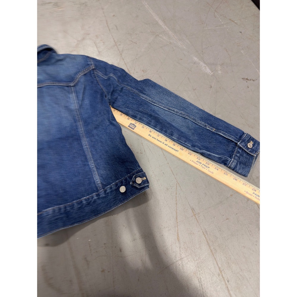 Classic Medium Wash Denim Trucker Jacket Button Front Blue Jean Coat - Picture 7 of 8